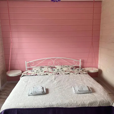 кольорове життя Holiday home Mykulychyn