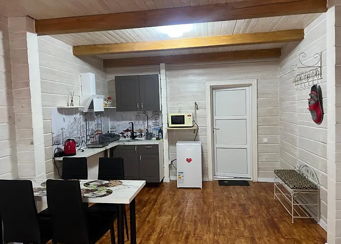Tatil Evi кольорове життя Mykulychyn